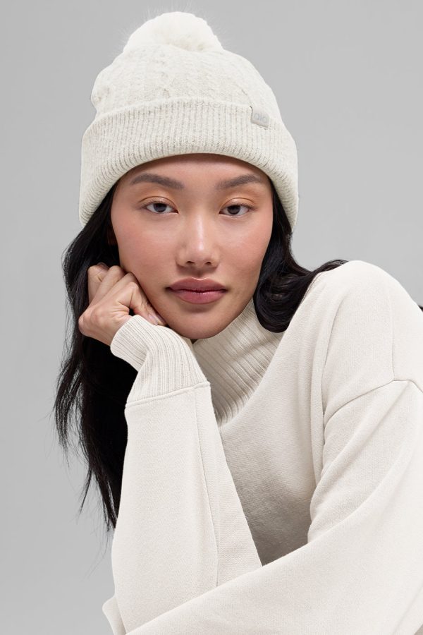 Cable Knit Winter Bliss Beanie ?C Ivory