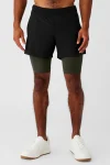 5 Revival 2-in-1 Short - Black/Stealth Green