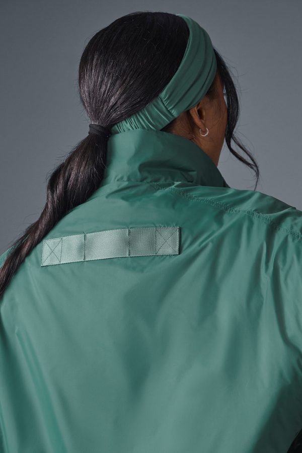 Latitude Light Weight 1/2 Zip Pullover Jacket ?C Winter Ivy