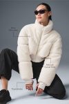 Sherpa Main Act Corset Puffer ?C Ivory