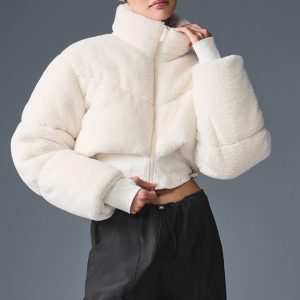 Sherpa Main Act Corset Puffer ?C Ivory