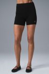 Scholar Knit High-Waist Short ?C Black