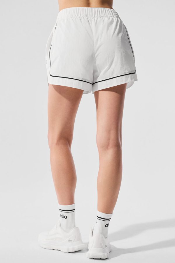 Motivate Track Short ?C White/Black